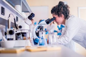 analyse-au-microscope